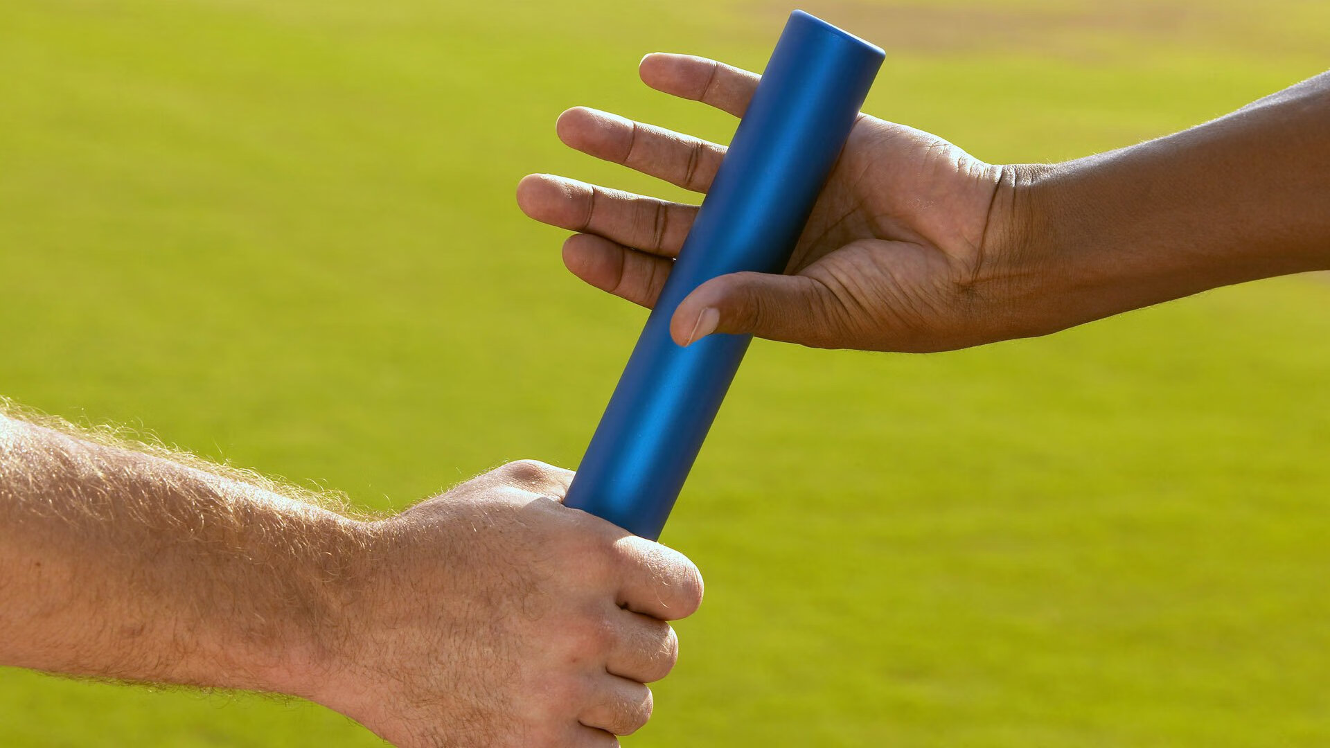 开云官方-拜仁双星发力,德甲冠军悬念重生,拜仁德甲连冠